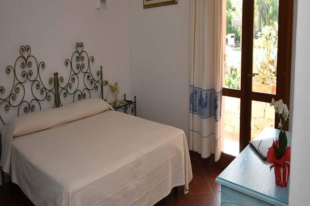 Hotel Il Piccolo Golf Porto Cervo Exterior photo