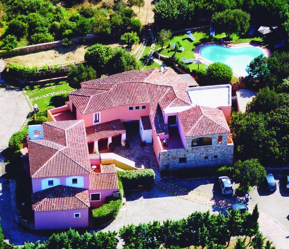 Hotel Il Piccolo Golf Porto Cervo Exterior photo