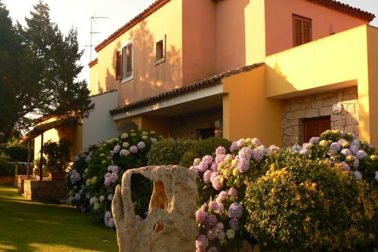 Hotel Il Piccolo Golf Porto Cervo Exterior photo
