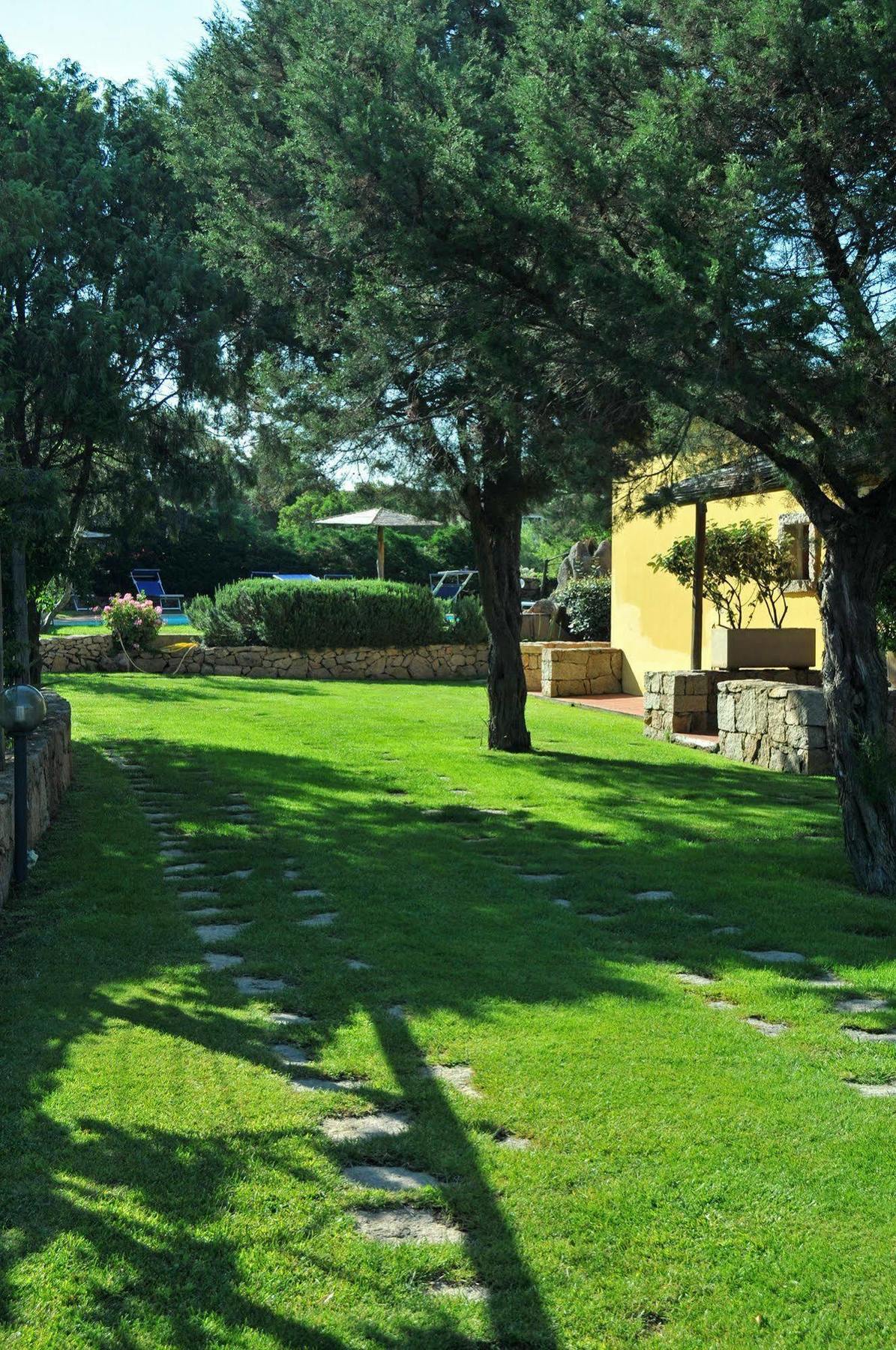 Hotel Il Piccolo Golf Porto Cervo Exterior photo
