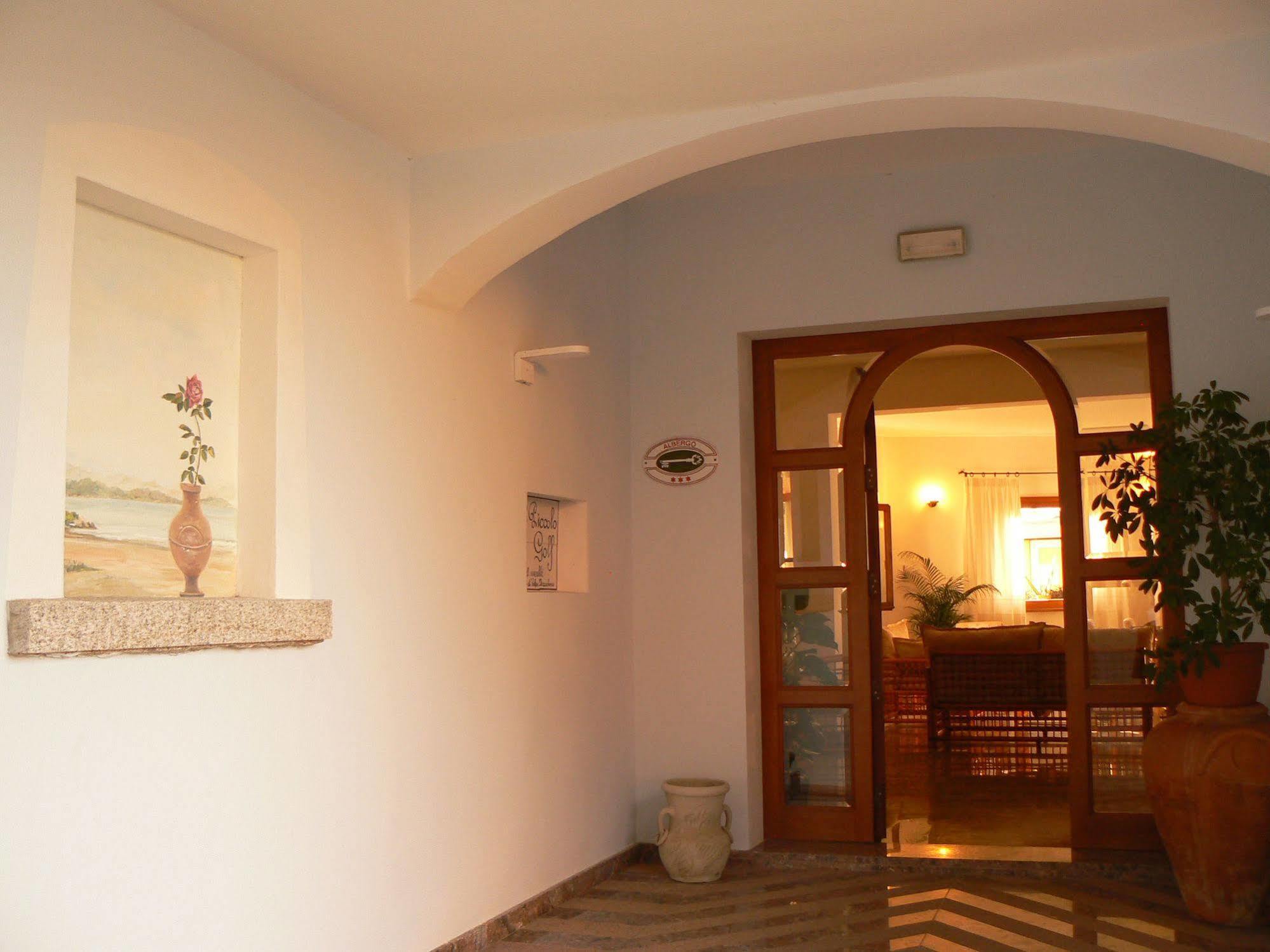 Hotel Il Piccolo Golf Porto Cervo Exterior photo