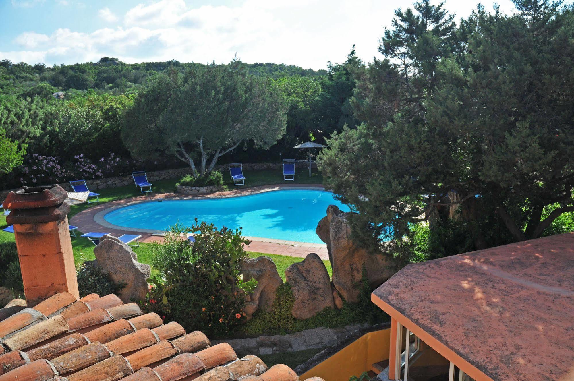 Hotel Il Piccolo Golf Porto Cervo Exterior photo