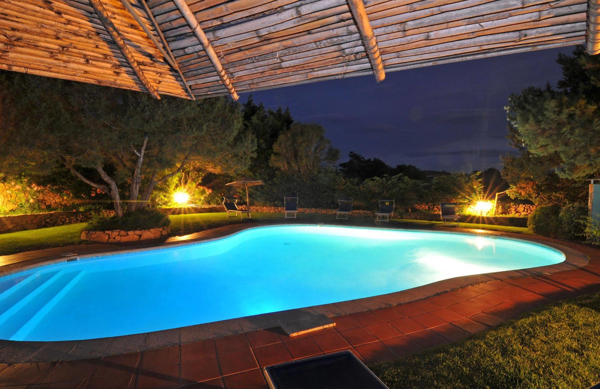 Hotel Il Piccolo Golf Porto Cervo Exterior photo